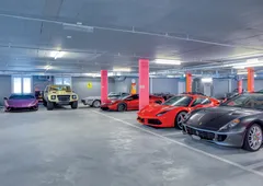 First Car Lounge - Schwyz